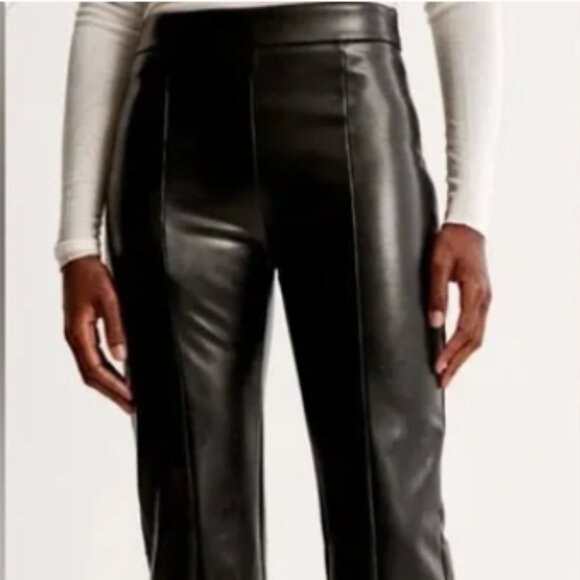 Abercrombie & Fitch Pants - Abercrombie & Fitch Vegan Leather Flare Pants w/slits, Black - Size XS Short